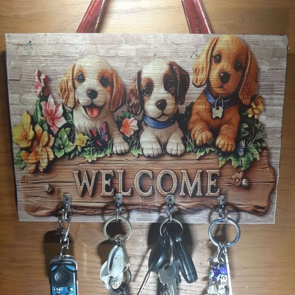 Decoratiune suport chei, model sublimat Catelusi, handmade, cadou pentru cei dragi,  28x20cm