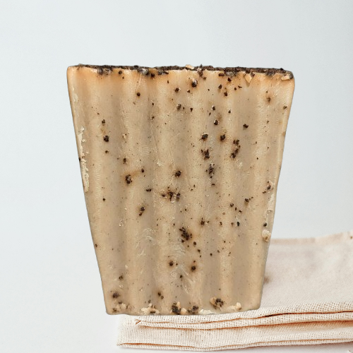 Sapun exfoliant HOCUS POCUS &ndash; Cocos, Cafea, Ceai negru, Artar, 100g