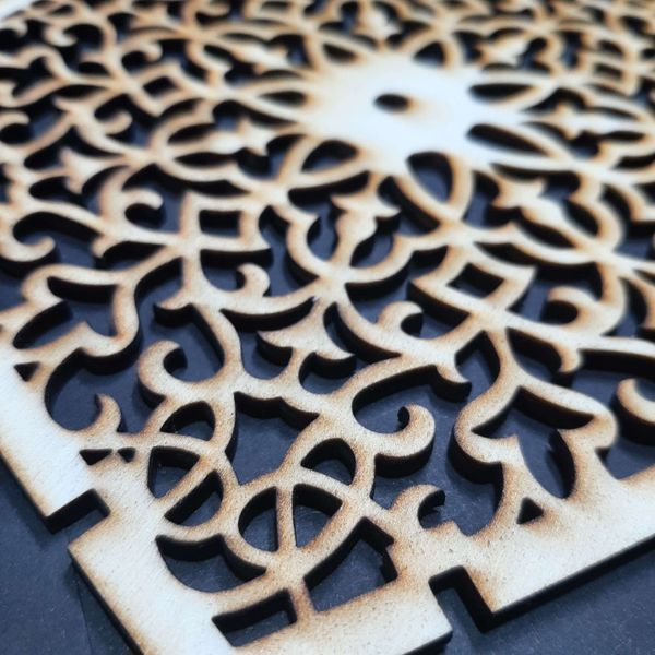Decoratiune filigran, mandala, ornament, handmade, lemn natural, Candelis, 17 cm